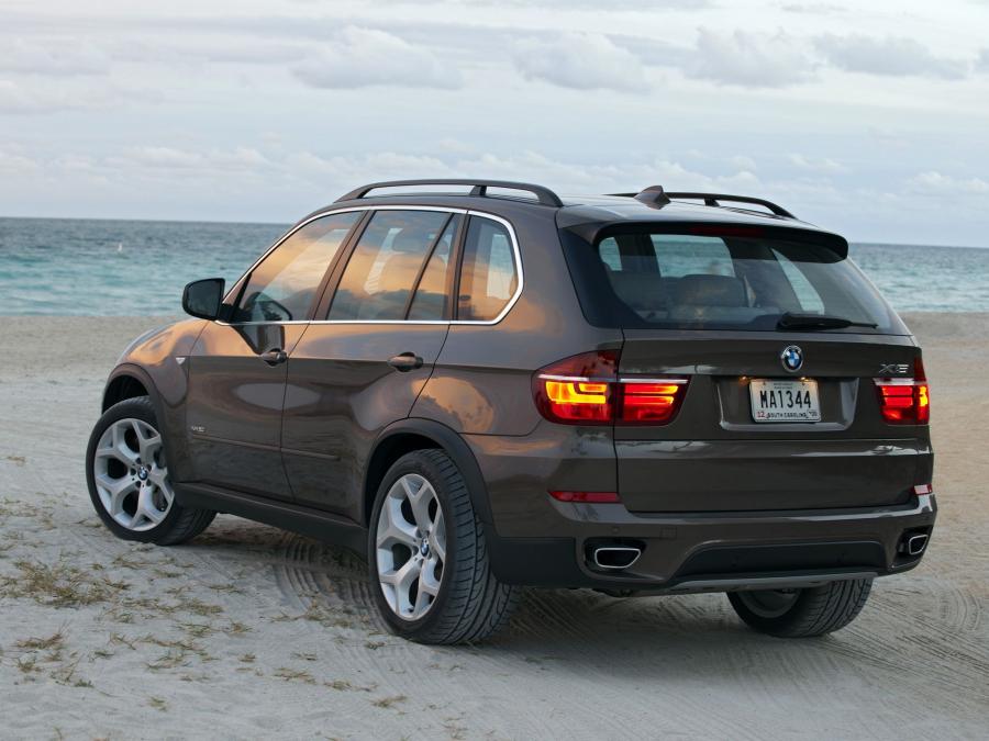  BMW X5 xDrive 5.0i 2010 года  (фото 141 из 142)